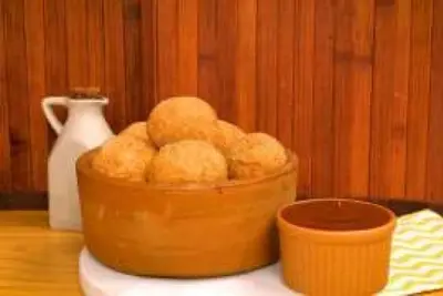 Bolinho de arroz com mortadela: petisco incrível e fácil de fazer