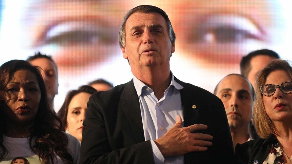 Equipe de Bolsonaro prevê corte gradual nas tarifas de importação