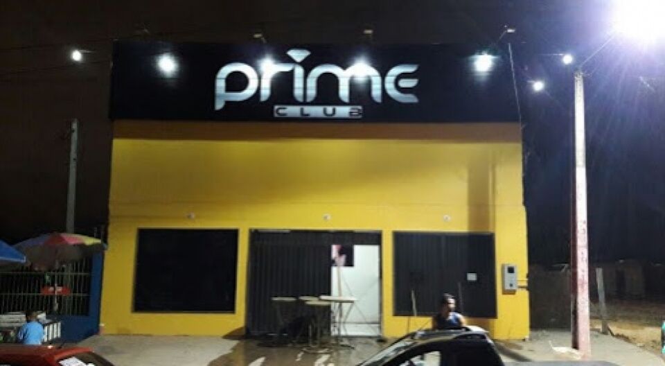 Jovem sofre tentativa de homicídio em frente a boate na capital