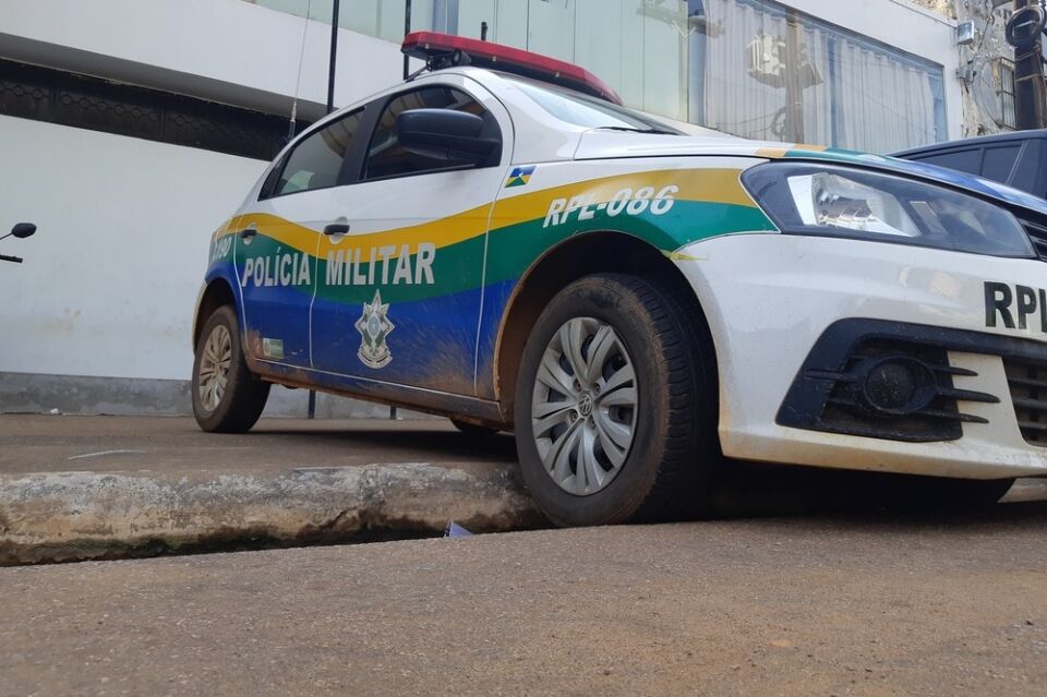 Homem não aceita fim do casamento e tenta matar ex em bar de Porto Velho