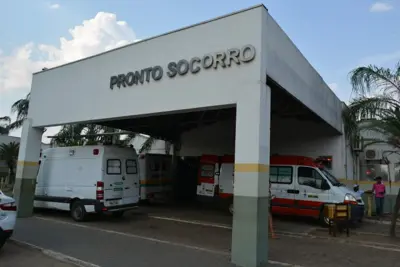 Travesti é baleada em ponto de prostituição em Porto Velho