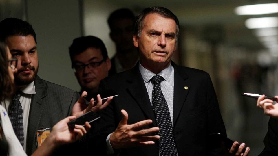 Bolsonaro vai demitir petistas em cargos de confiança