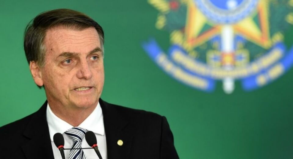 Bolsonaro fala ao vivo sobre governo de transição; assista