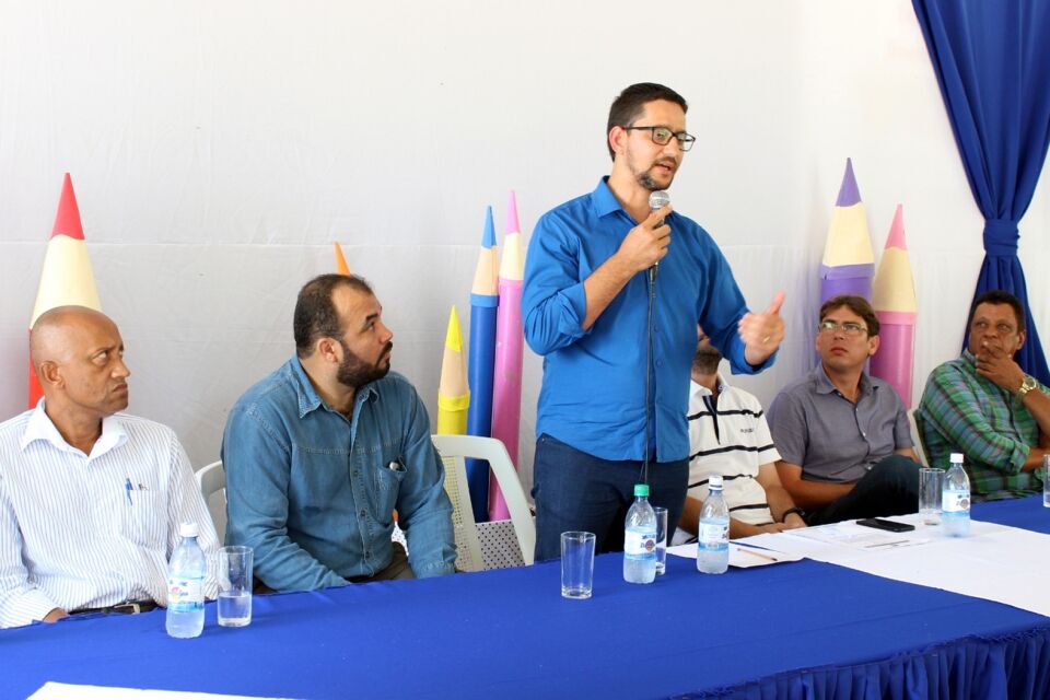 Emenda parlamentar do deputado Anderson vai impedir fechamento de Escola em Jaru
