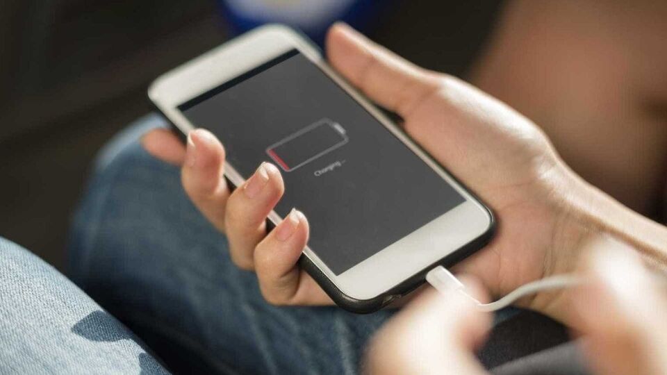 Google desenvolve maneira de economizar até 63% da bateria do celular