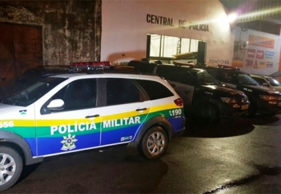 Insegurança: Homem é esfaqueado por suspeitos após flagrá-los furtando residência