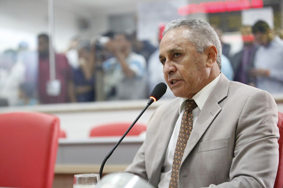 Ribamar Araújo homenageia dez anos de atuação do Ifro