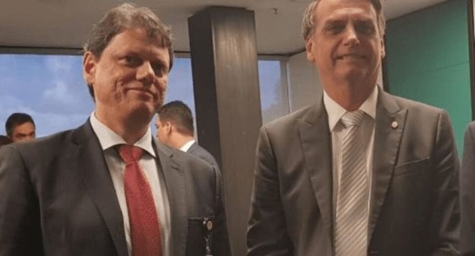 Bolsonaro anuncia o Ministro da Infraestrutura