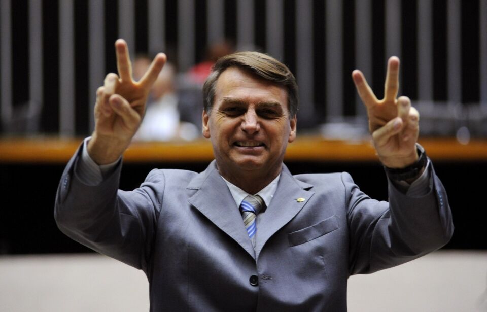 Revista TIME coloca Bolsonaro na enquete de personalidade do ano