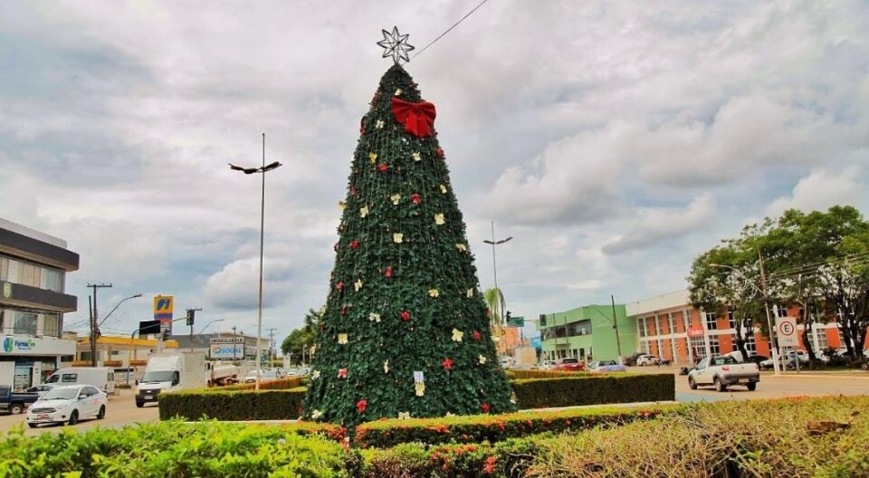 Prefeitura melhora a iluminação no Parque dos Tanques para o show do cantor Daniel