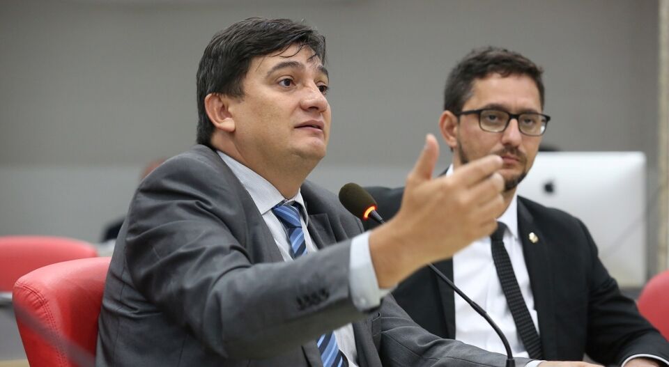 Cleiton Roque quer explicações do Detran sobre novas concessões