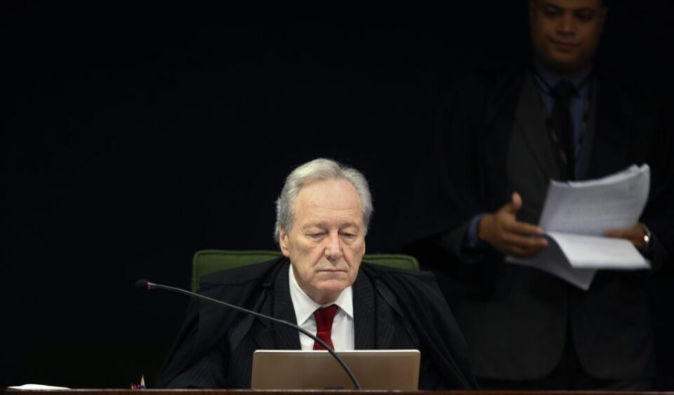 Lewadondowski quer liberação imediata de entrevistas de Lula