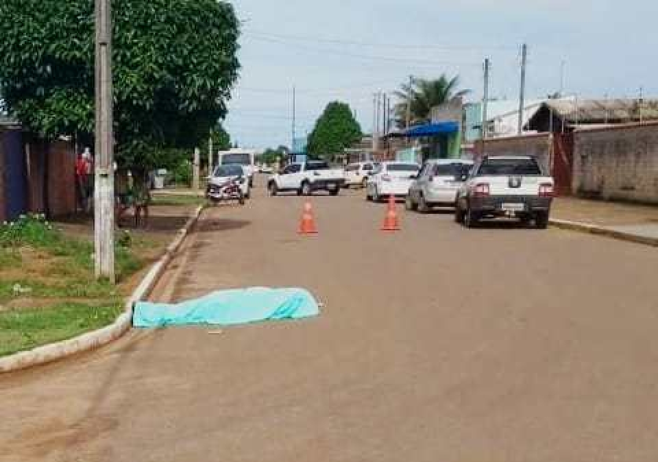 CASAL É ASSASSINADO EM VIA PÚBLICA