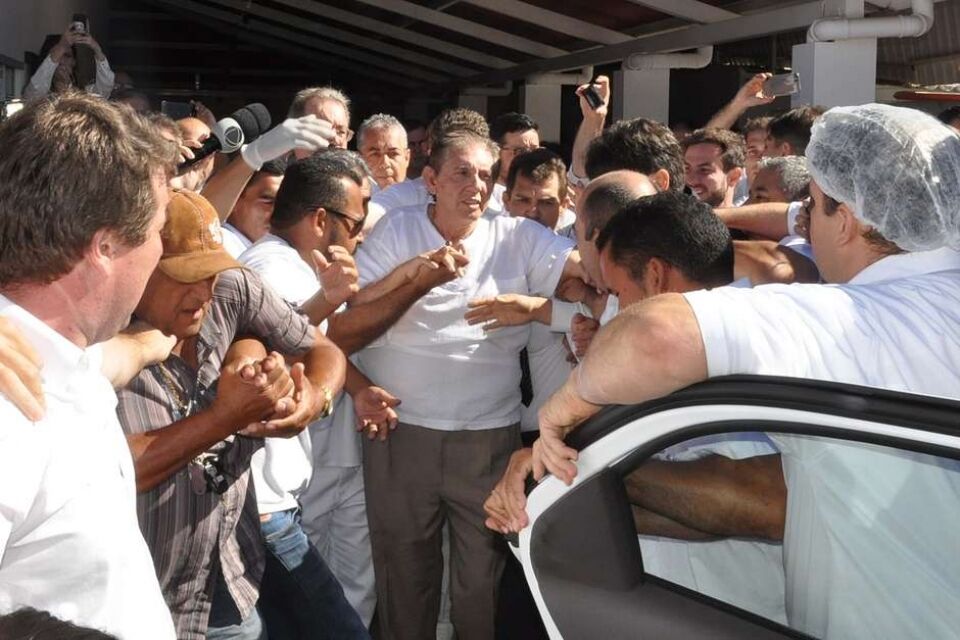 Depoimento de João de Deus tem curto-circuito e acidente