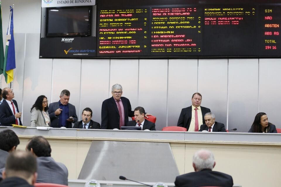 ALE aprova PL do Executivo que cria Taxa de Utilização de pistas de testes para emissão da CNH