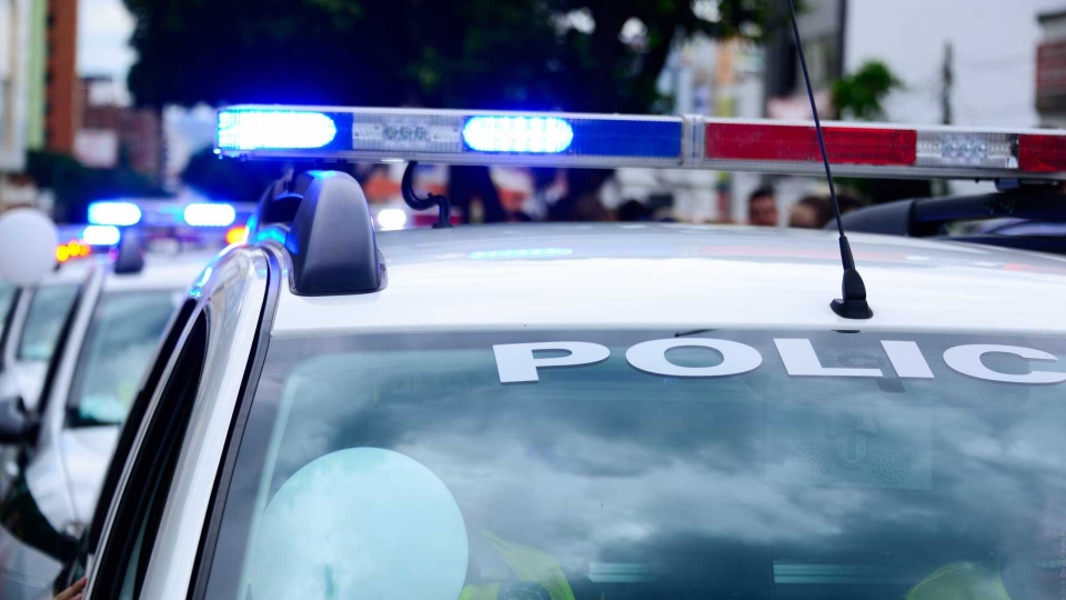 Assalto a carro-forte acaba em tiroteio em supermercado de SP