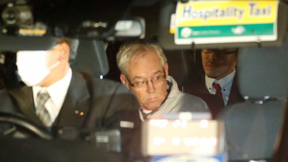 Japão: Greg Kelly, ex-diretor da Nissan, é libertado após pagar fiança