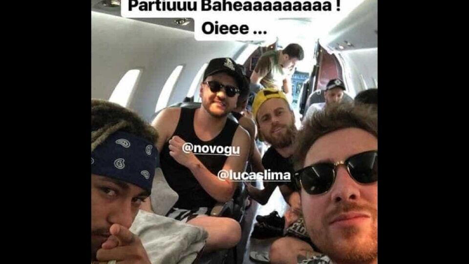 Neymar vai de jatinho com os 'parças' para Ano Novo na Bahia