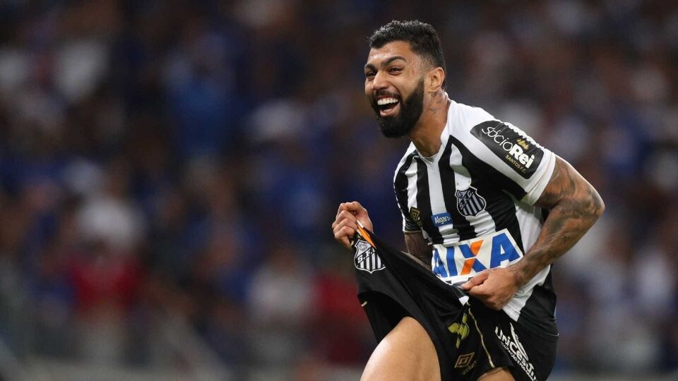 Após Rodrigo Caio, Fla quer mais três reforços e sonha com Gabigol