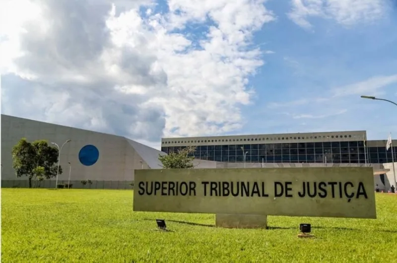 STJ mantém preso ex-agente por 'vista grossa' em festas de adolescentes