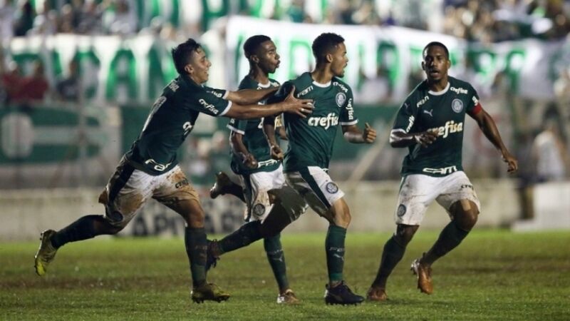 Palmeiras vence jogo duro contra o XV e avança na Copinha