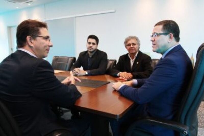 Governador Marcos Rocha recebe visita da reitoria da Unir, discute avanços no ensino superior e ações estratégicas de incentivo a pesquisa