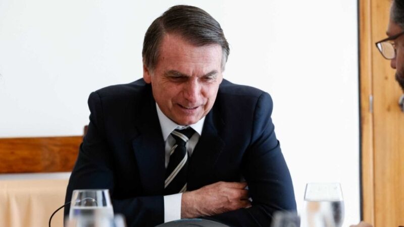 Bolsonaro escolhe general para o cargo de porta-voz do governo