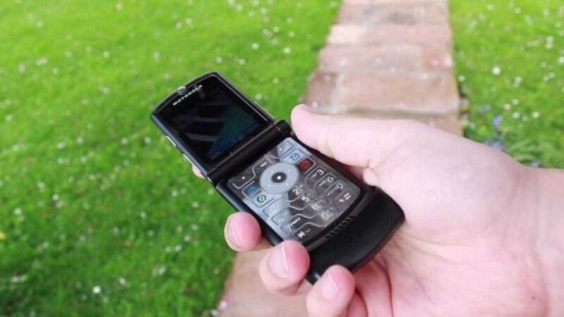 Um dos mais icônicos celulares da Motorola pode estar de volta