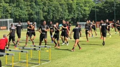 São Paulo inscreve 19 jogadores no Paulistão, deixa sete vagas em aberto e turbina lista da base