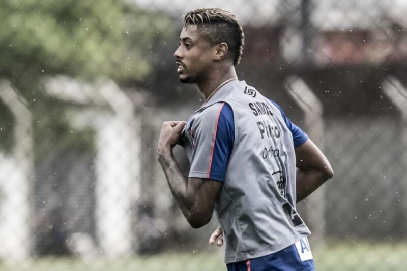 Flamengo e Santos reabrem negociação por Bruno Henrique, mas acordo continua distante