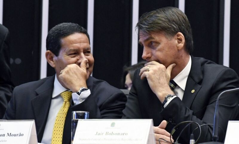 Mourão afirma que reforma da previdência será apresentada após eleições no congresso