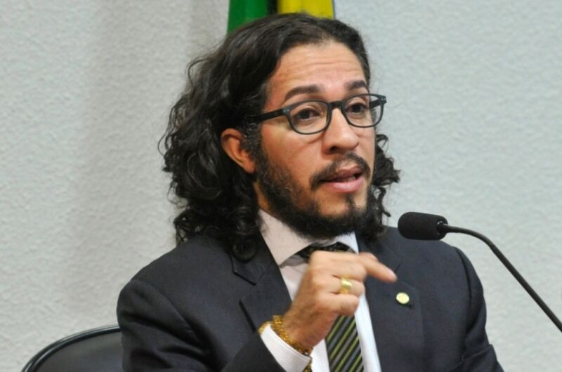 Jean Wyllys desiste de mandato como deputado federal