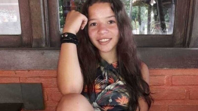 Parente diz que adolescente resgatada 'já estava no último suspiro'