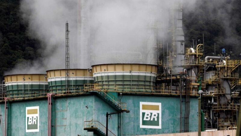 Petrobras vende refinaria de Pasadena para empresa francesa