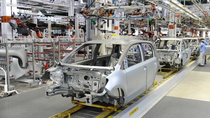 Produção industrial tem alta de 1,1%, diz IBGE