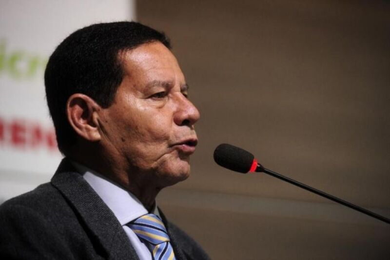 “É uma decisão pessoal”, diz Mourão sobre aborto
