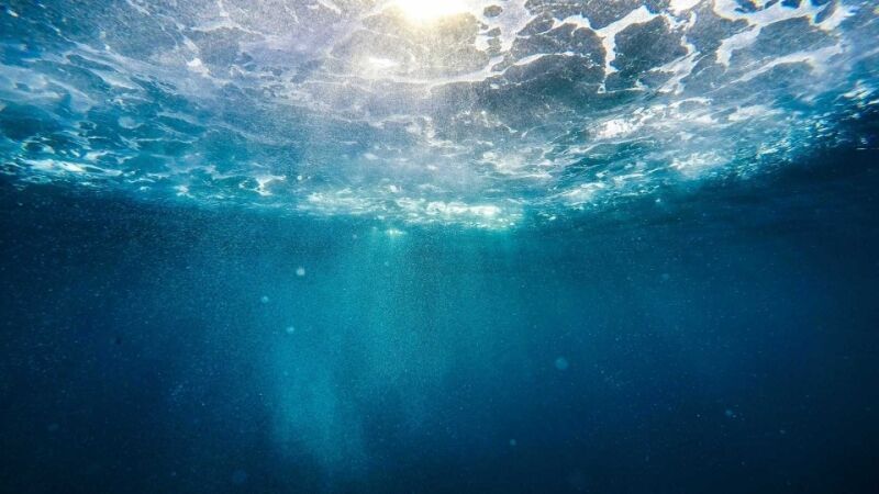 Adolescente de 15 anos morre afogado em praia no litoral paulista