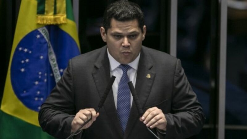 Davi Alcolumbre se torna o nome mais forte para à Presidência do Senado