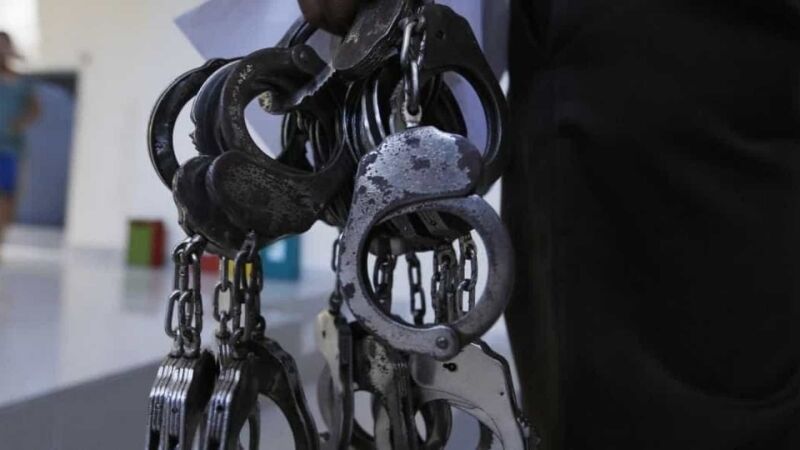 Homem finge ser PM para roubar celulares em Brumadinho e é preso
