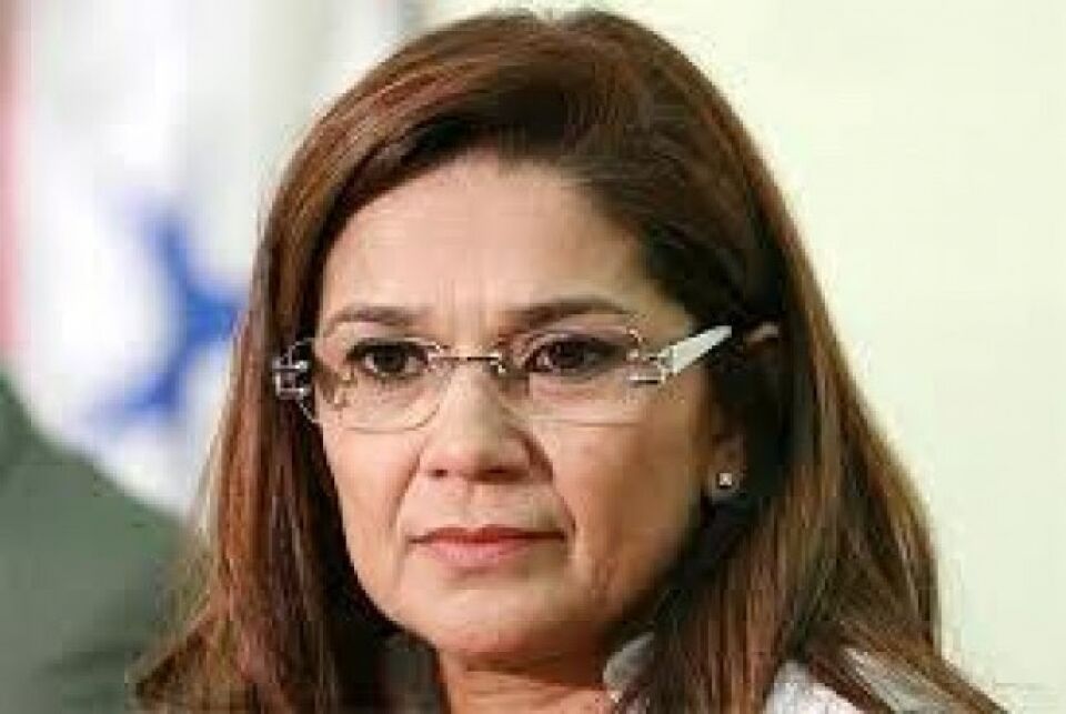 A menor, a juíza e os policiais