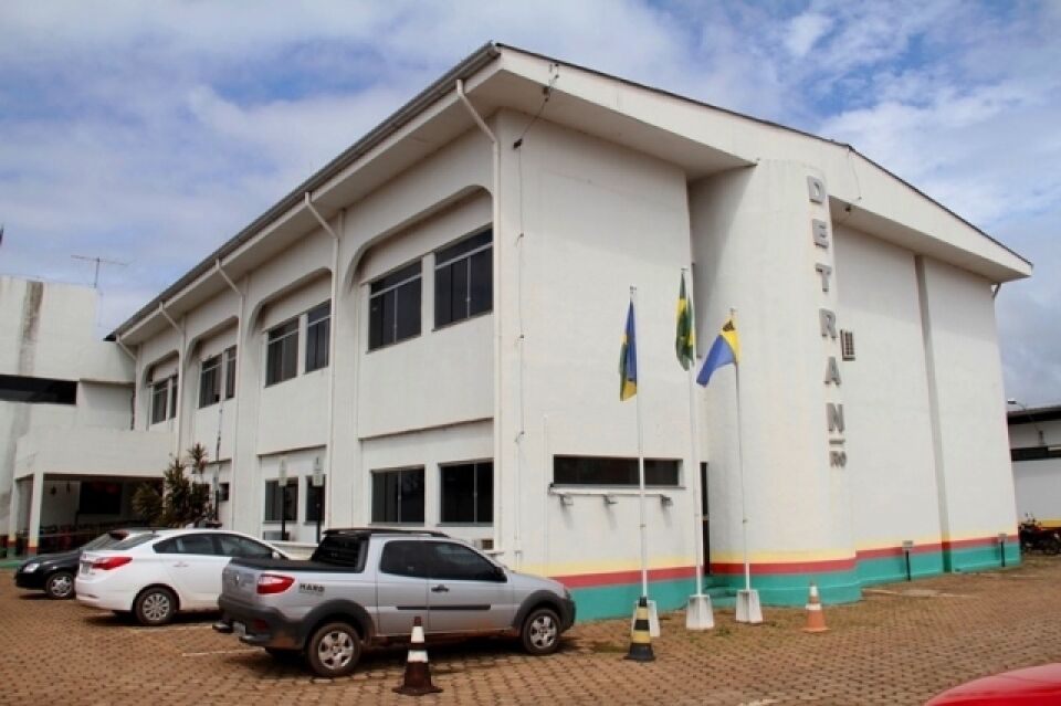 Detran na mira da nova ALE: Taxas abusivas podem desaguar numa CPI