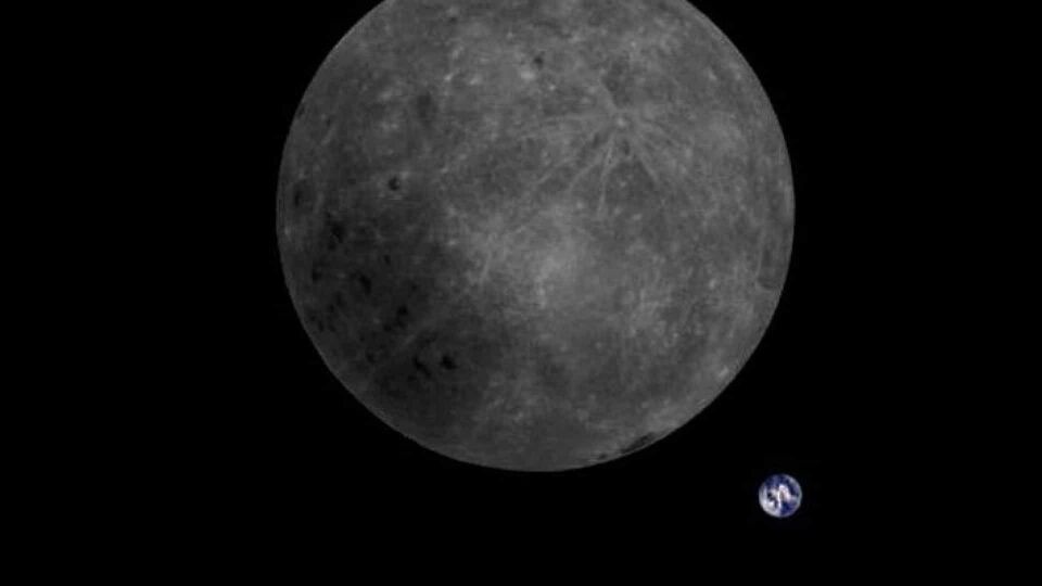 Fotografia mostra lado oculto da Lua e Terra em uma única imagem