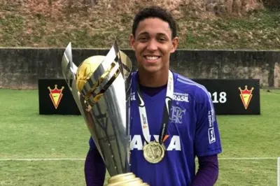 Jovem goleiro é a 1ª vítima identificada em incêndio no CT do Flamengo