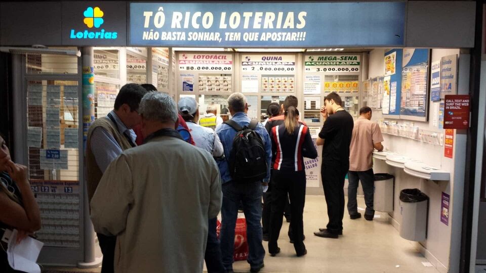 Sete apostadores dividem prêmio da Lotofácil