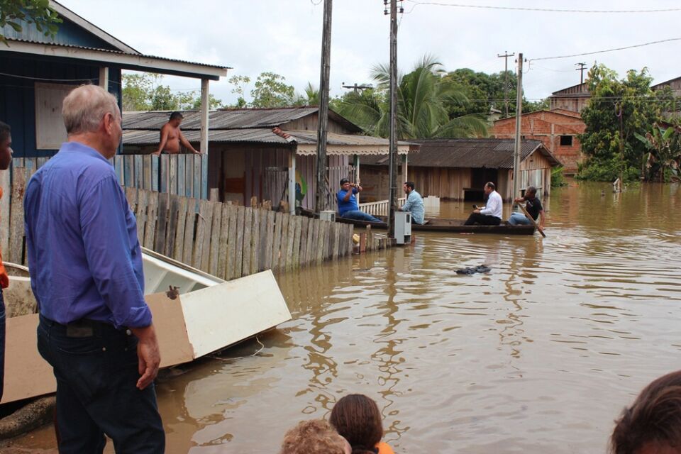 Adelino Follador acompanha danos provocados pelas chuvas em Ariquemes