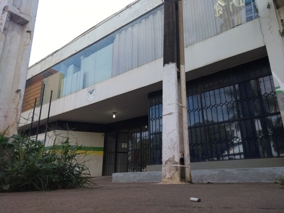 Dupla é presa após roubar arma de vigia de escola e efetuar tiro em meio a crianças em RO