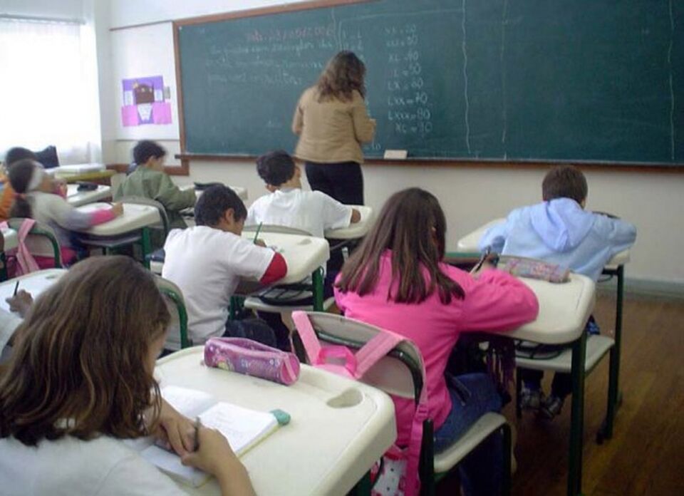 Governo de RO divulga decreto para contratação de mais de 1,7 mil professores emergenciais