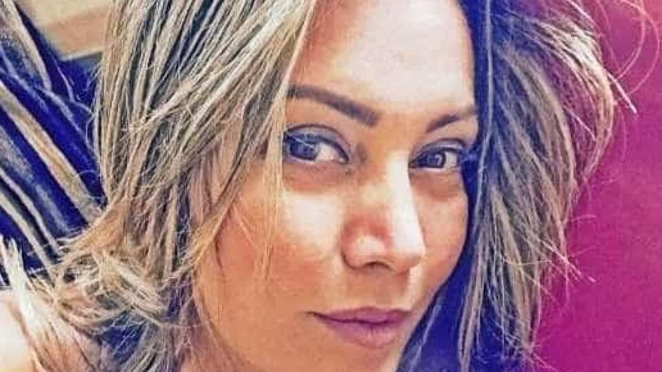 Mulher agredida em casa no Rio deve prestar depoimento hoje