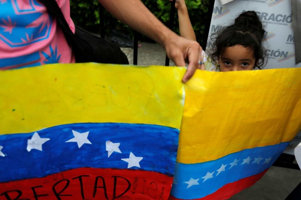 Brasil suspende entrega de ajuda à Venezuela