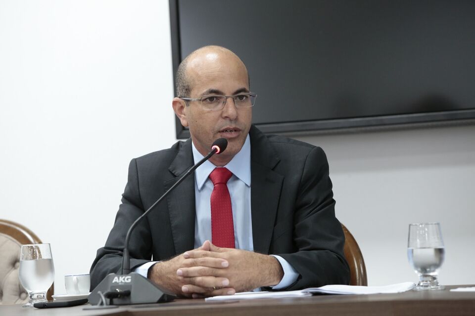 Deputado Ismael Crispin pede delegacia de Polícia para Chupinguaia